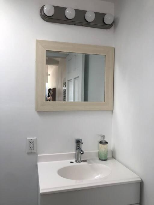 30 Pct Off!! Limited Time! Malibu Charming Getaway With King Bed, Near Beach 외부 사진